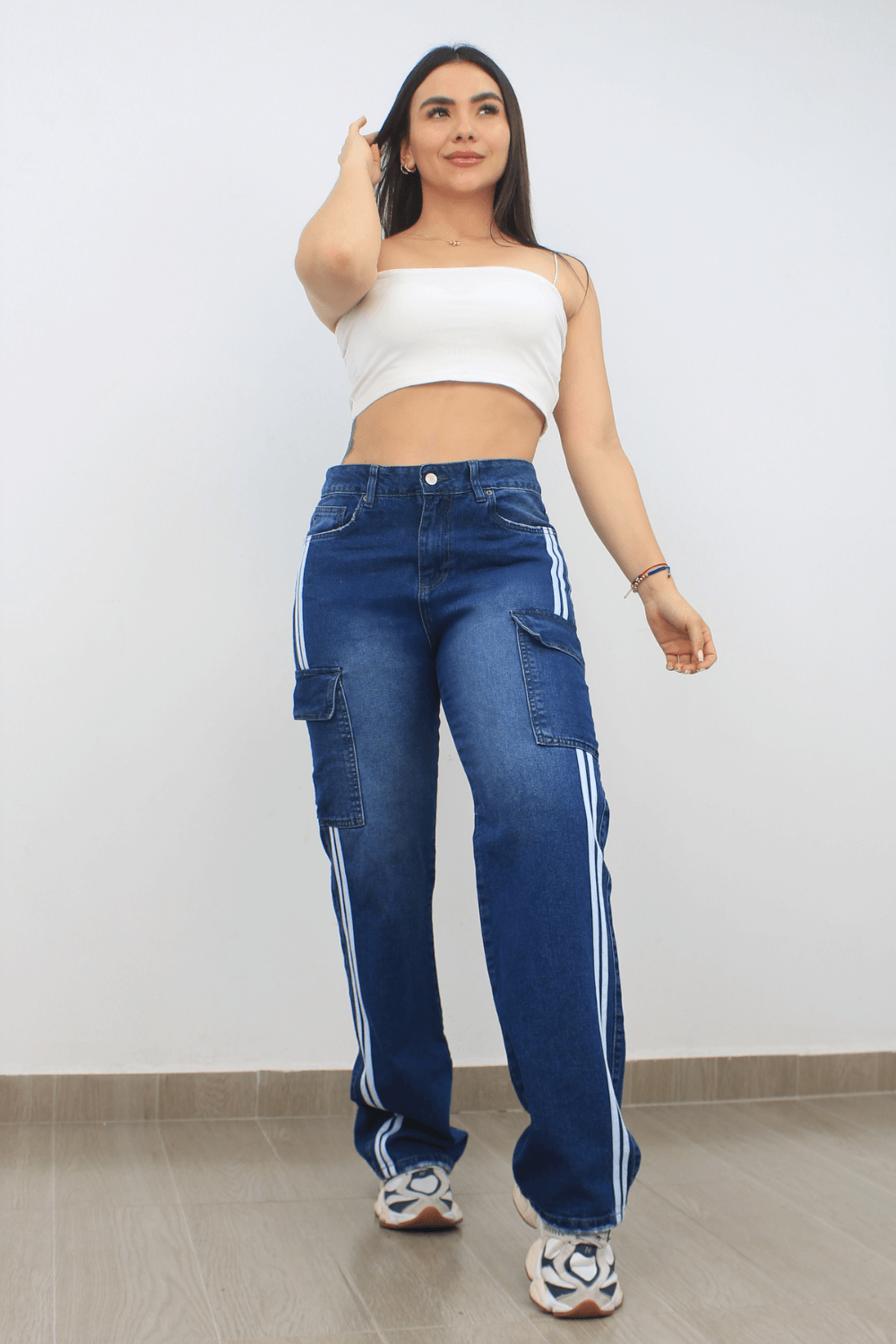 JEANS CARGO AZUL OSCURO LINEAS ADIDAS 1 BOTON TIRO ALTO REF - 7401