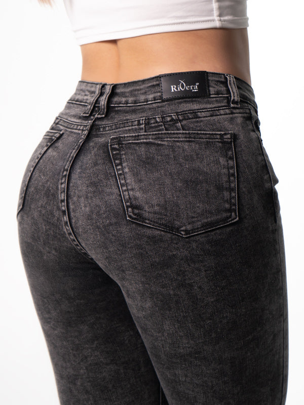 JEANS CLASICO NEGRO FROSTER 1 BOTON TIRO ALTO REF-7364