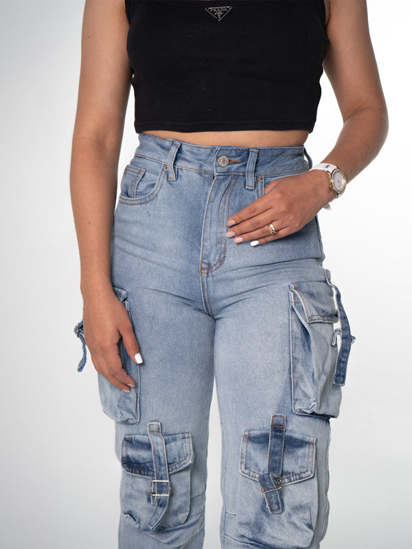 JEANS CARGO AZUL CLARO 1 BOTON TIRO ALTO REF-7373