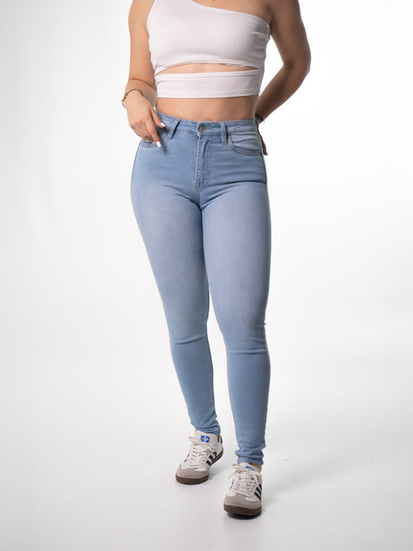 JEANS CLASICO FROZEN BLUE 1 BOTON TIRO ALTO REF-7375
