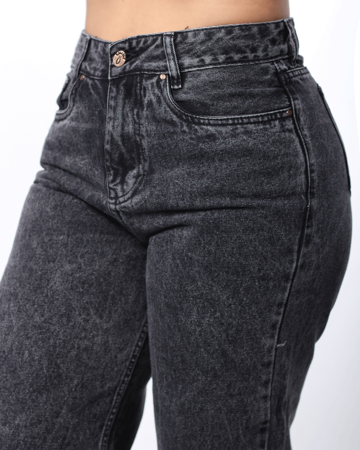 JEAN CULOTTE GRIS OSCURO 1 BOTON TIRO ALTO REF 7438