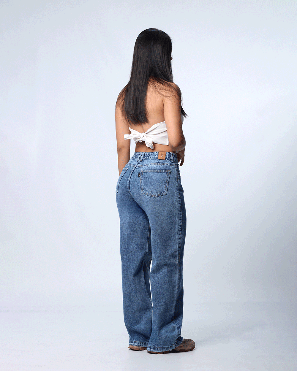 JEAN WIDE LEG CON VENA 1 BOTON REF-7436