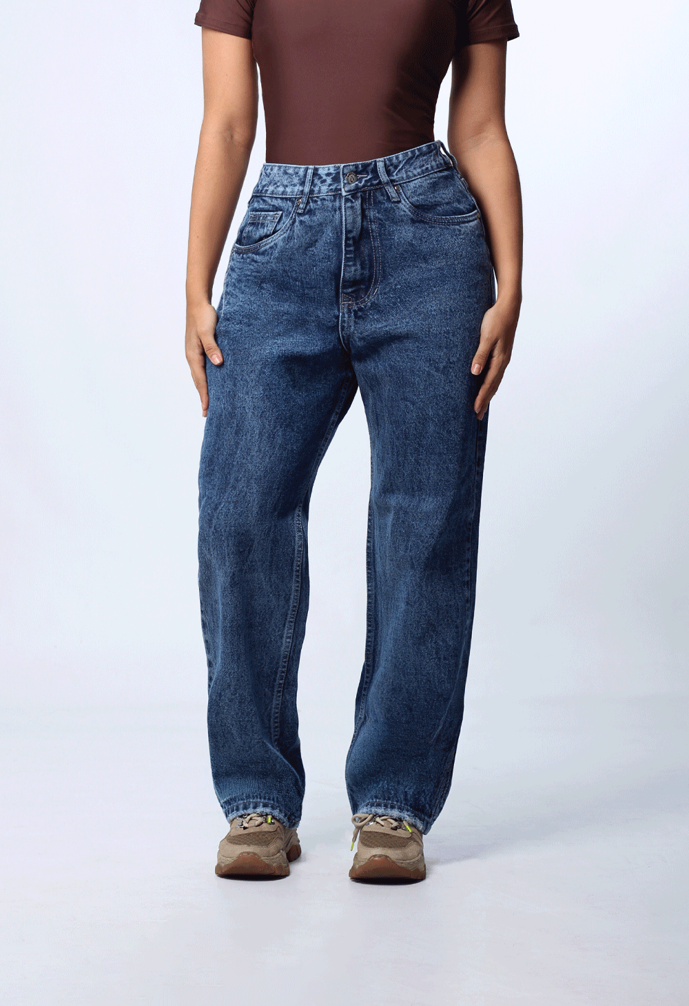 JEAN BOYFRIEND TONO MEDIO OSCURO 1 BOTON TIRO ALTO REF 7446