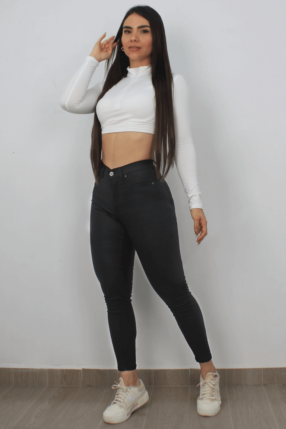 PANTALON EN TELA CUERINA REF - 7401