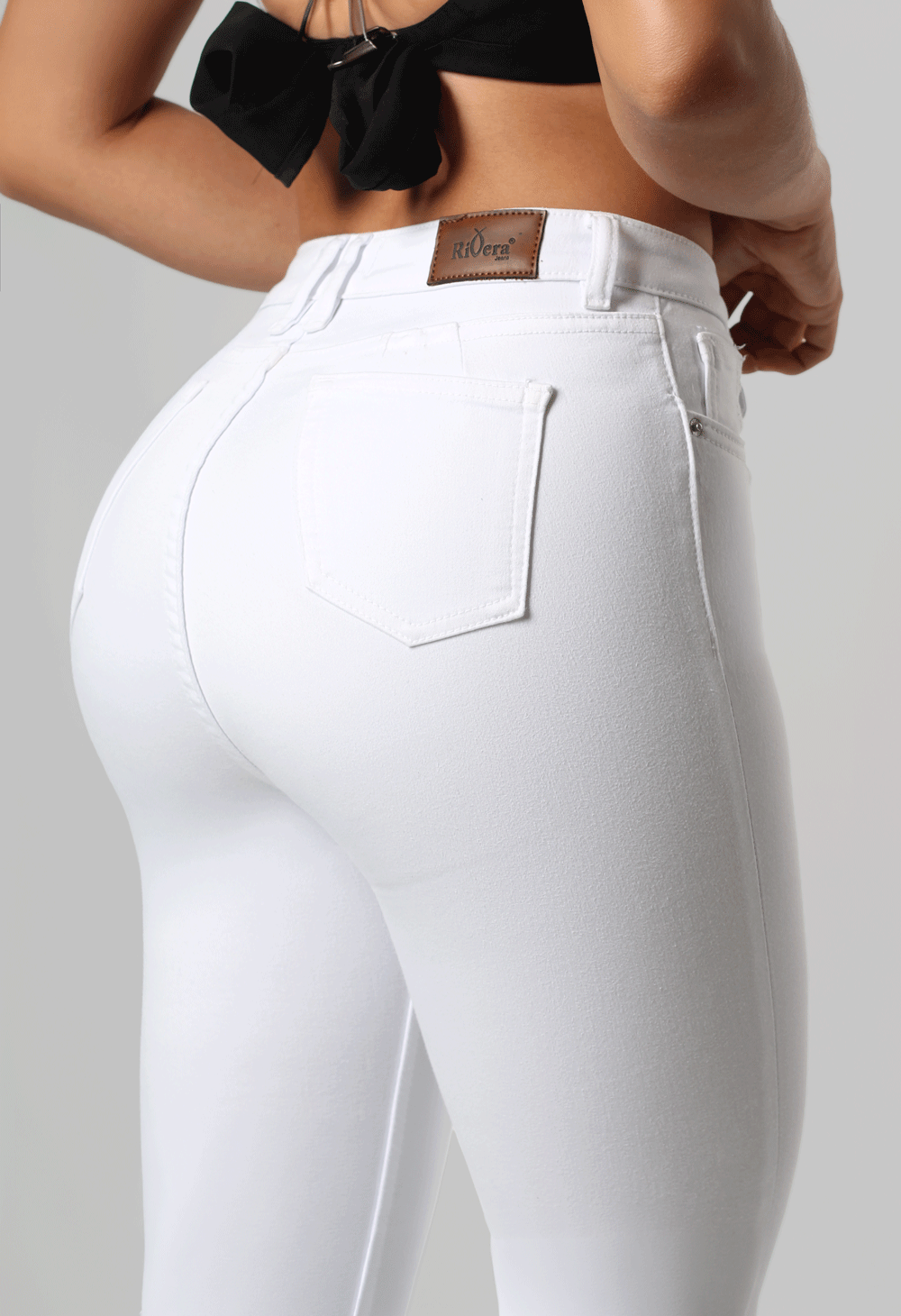 JEANS CLÁSICO SKINNY BLANCO 1 BOTON TIRO ALTO REF-2096