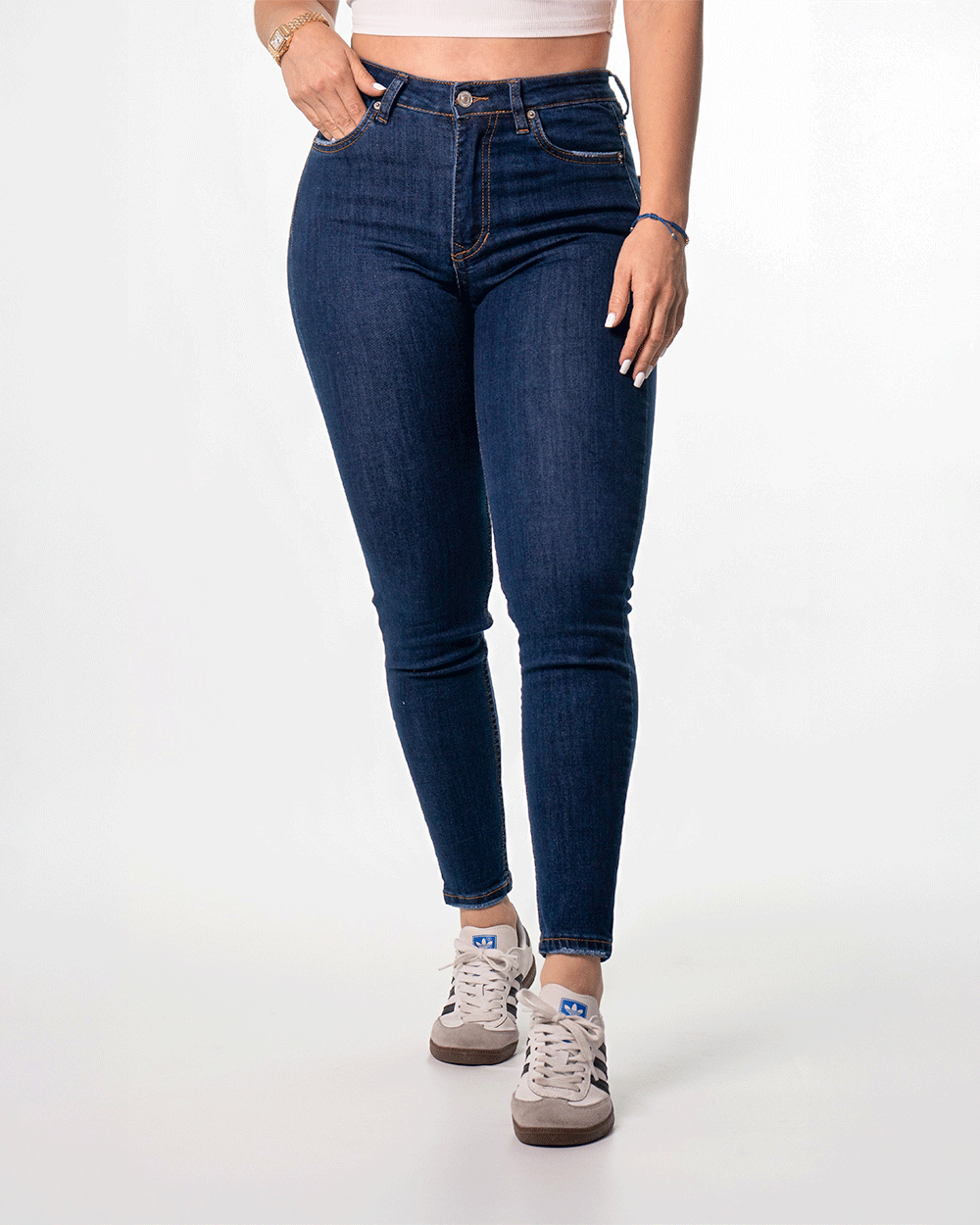 JEANS CLÁSICO SKINNY AZUL OSCURO 1 BOTON TIRO ALTO REF-7367