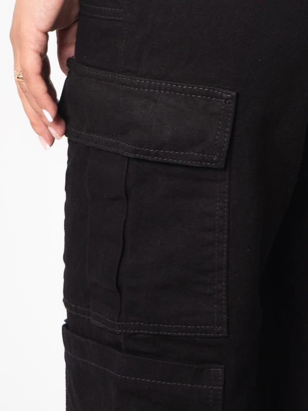 JEANS SUPER CARGO NEGRO  1 BOTON TIRO ALTO REF-7395