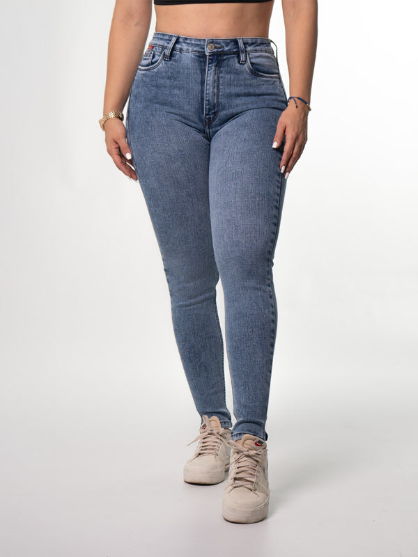 JEAN CLASICO CLARO 1 BOTON TIRO ALTO REF-7405