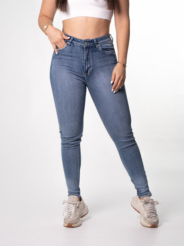 JEAN CLASICO CLARO FIJACION 1 BOTON TIRO ALTO REF-7407