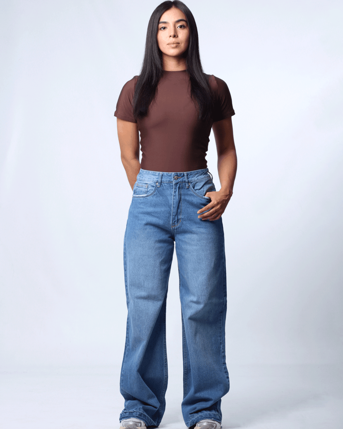 JEAN WIDE LEG TONO MEDIO 1 BOTON TIRO ALTO REF 7445