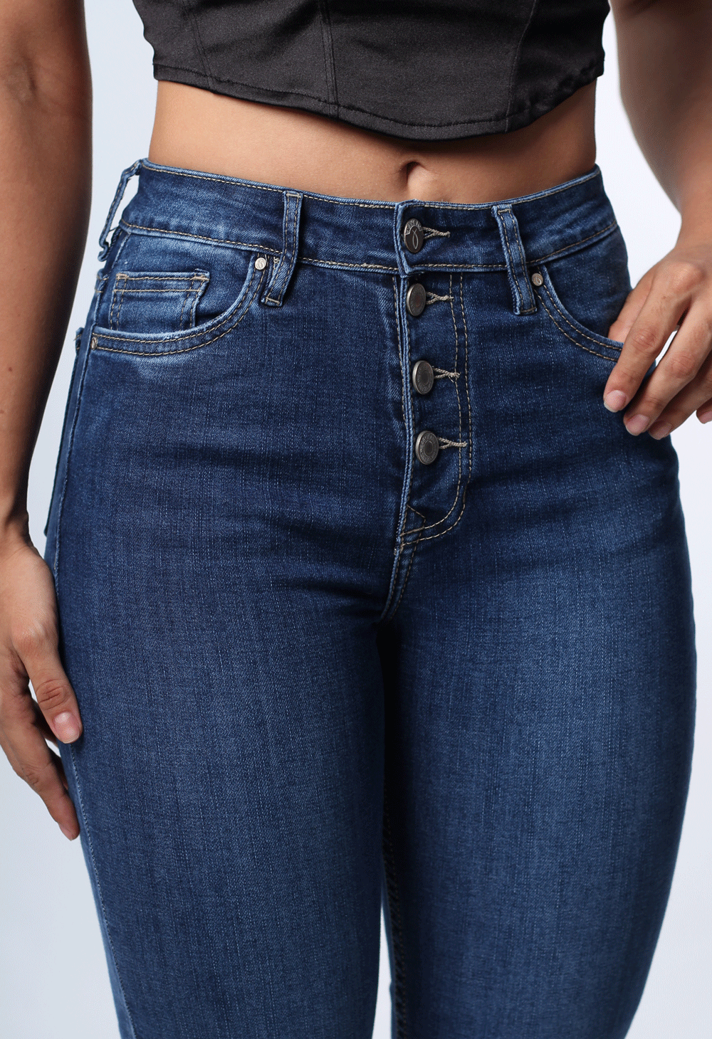 JEANS CLÁSICO SKINNY AZUL OSCURO 4 BOTONES TIRO ALTO REF-7451