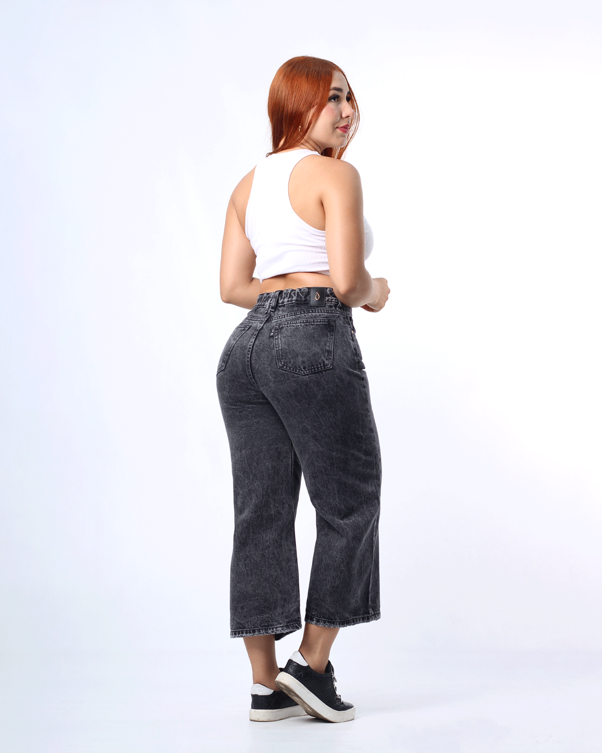 JEAN CULOTTE GRIS OSCURO 1 BOTON TIRO ALTO REF 7438